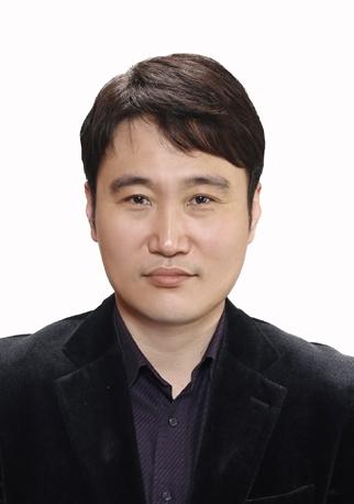 Kang, Hee-Chan 사진